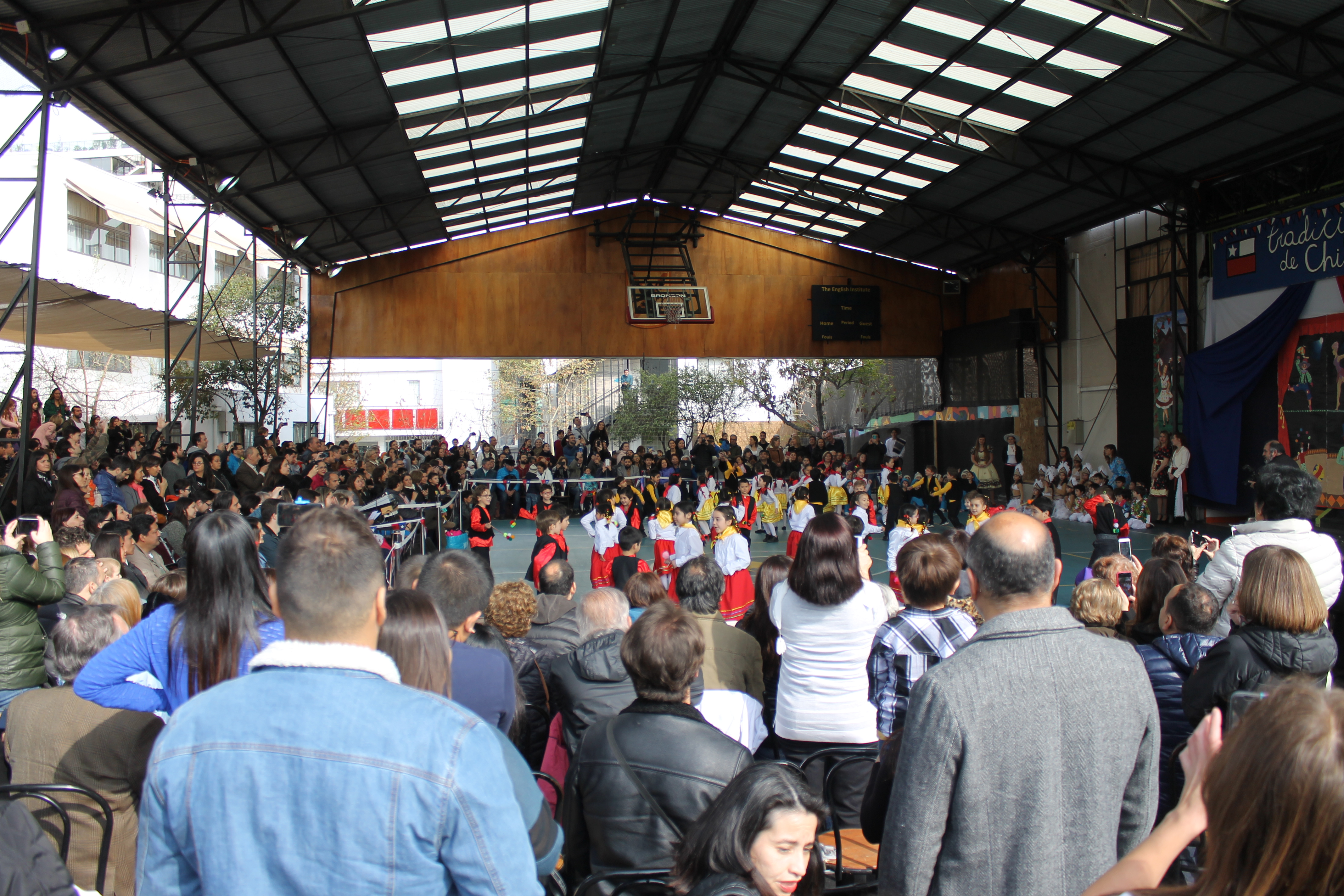 Gran fiesta de la Chilenidad en el TEI