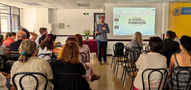 Cómo nos conectamos con nuestros hijos y estudiantes en tiempos digitales